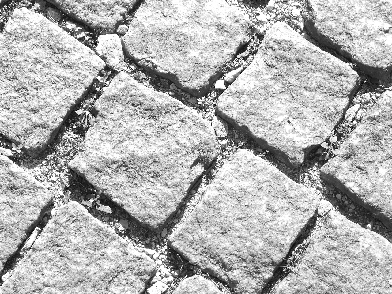 Reading a Cobblestone Street: What the Stones Tell You About a Town's History