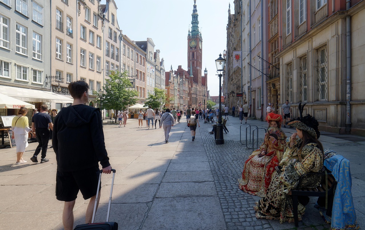 The Quiet Rules of Walking an Old Town: Etiquette for Cobbled Streets